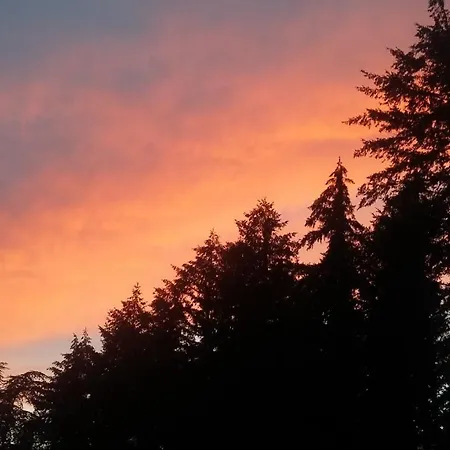 La Roussilhe Nocleg ze śniadaniem 3*