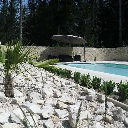 La Roussilhe Nocleg ze śniadaniem 3*