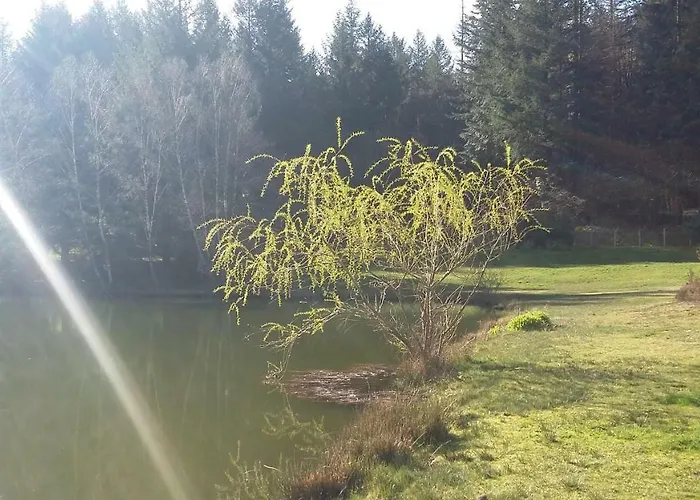 Nocleg ze śniadaniem La Roussilhe 3*