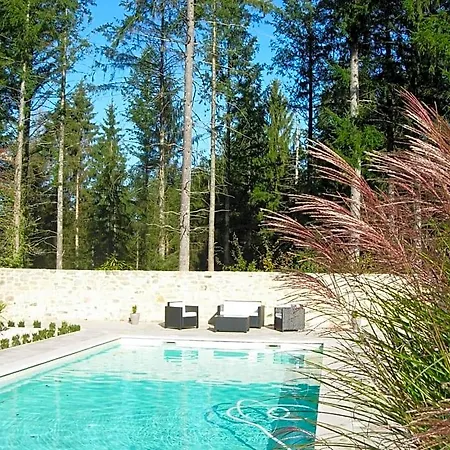 La Roussilhe Bed & Breakfast Sousceyrac