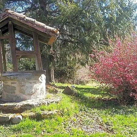 Oda ve Kahvaltı La Roussilhe Sousceyrac
