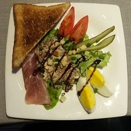 La Roussilhe 3*