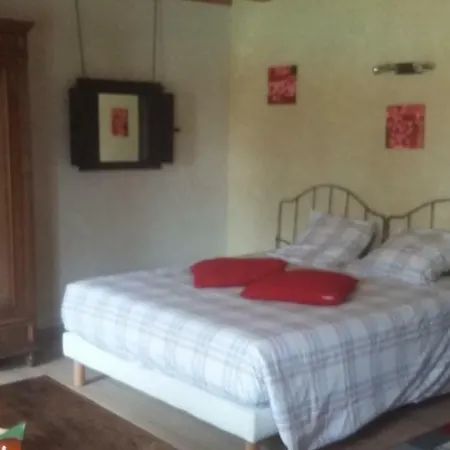 Bed and Breakfast La Roussilhe 3*