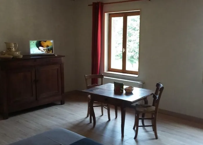 La Roussilhe Bed & Breakfast Sousceyrac